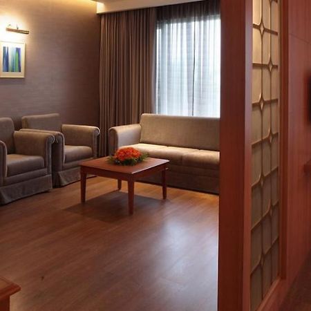 Monsoon Empress Kochi Hotell Eksteriør bilde